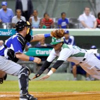 GUSTAVO NUÑEZ , BRYAN HOLADAY