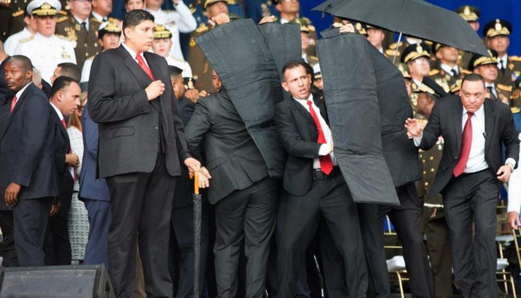 Maduro es protegido tras presunto "atentado"