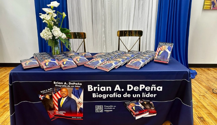 El reconocido politólogo y periodista Rafael Santos, es el autor del libro.